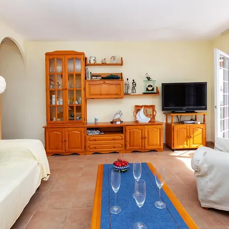 Apartment Aloha By Interhome Llanca